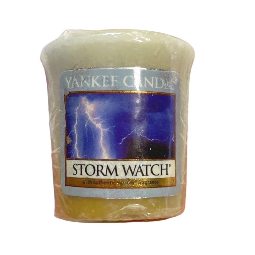 Yankee Candle Storm Watch Sampler Candle Votive Retired Fragrance Sealed